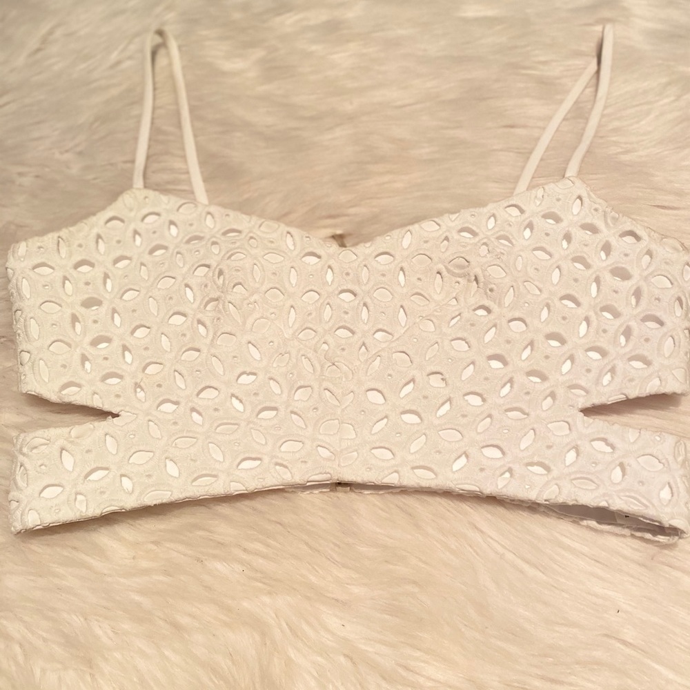 White crop top